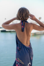 VESTIDO HALTER FLOWER PETROLEO - Imagen 3